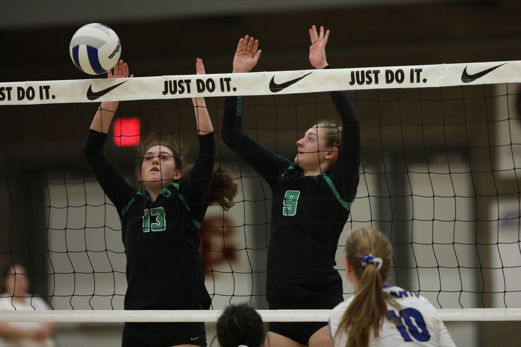 Sweet Home vs. Valley Catholic Volleyball Championship